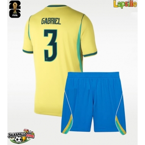 Brasilia Gabriel Magalhaes #3 Kotipaita Lapsille MM-kisat 2026 Lyhythihainen (+ shortsit)